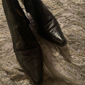 Black genuine leather ostrich Women Size 6.5